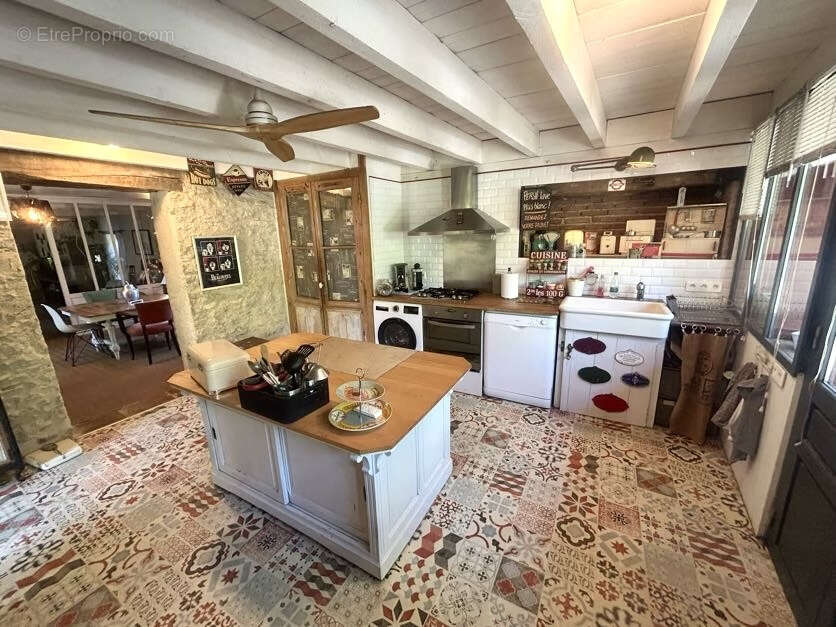 Maison à SAINT-CHELS