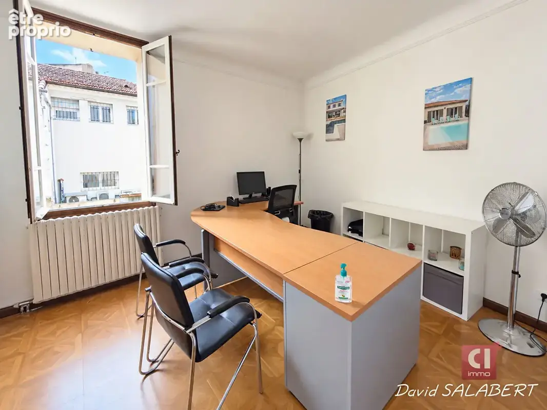 À vendre ? brignoles centre ? immeuble mixte d'environ 325 m² avec local loué, appartement, grenier, cour et terrasse - photo 8