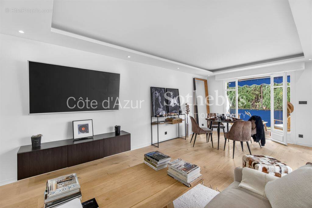 Appartement à LE CANNET