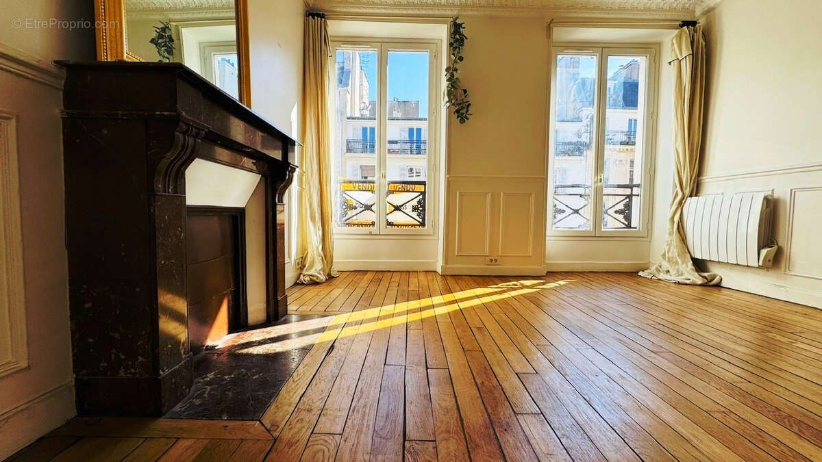 Appartement à PARIS-10E