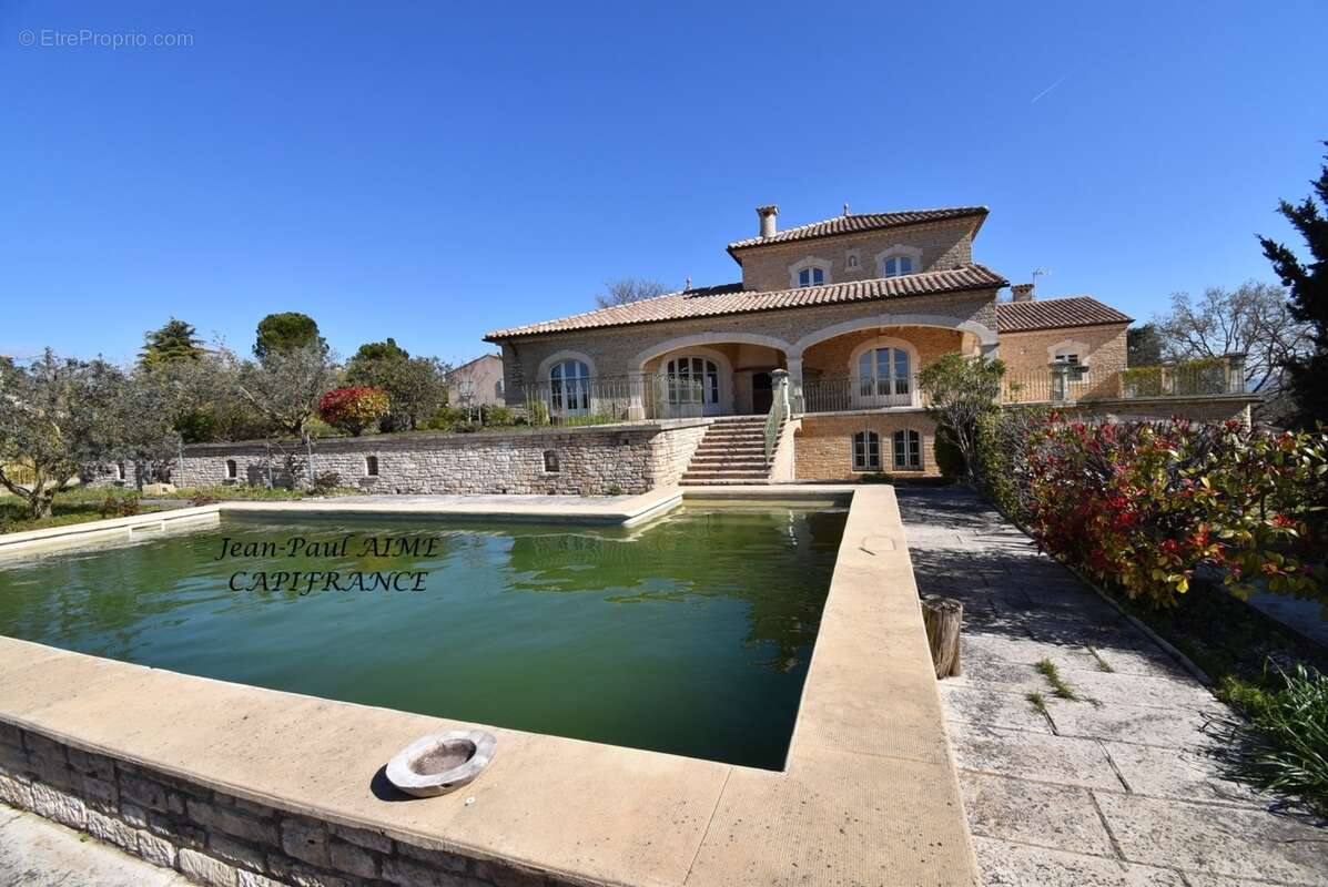 PONT SAINT ESPRIT (30) - Maison en pierre d'une surface de 308m2 à vendre - photo 11