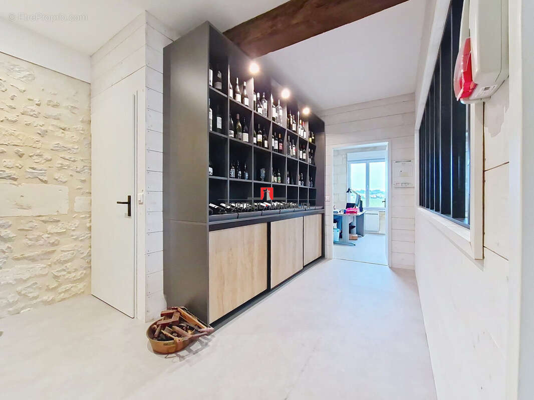 Commerce à CADILLAC-EN-FRONSADAIS