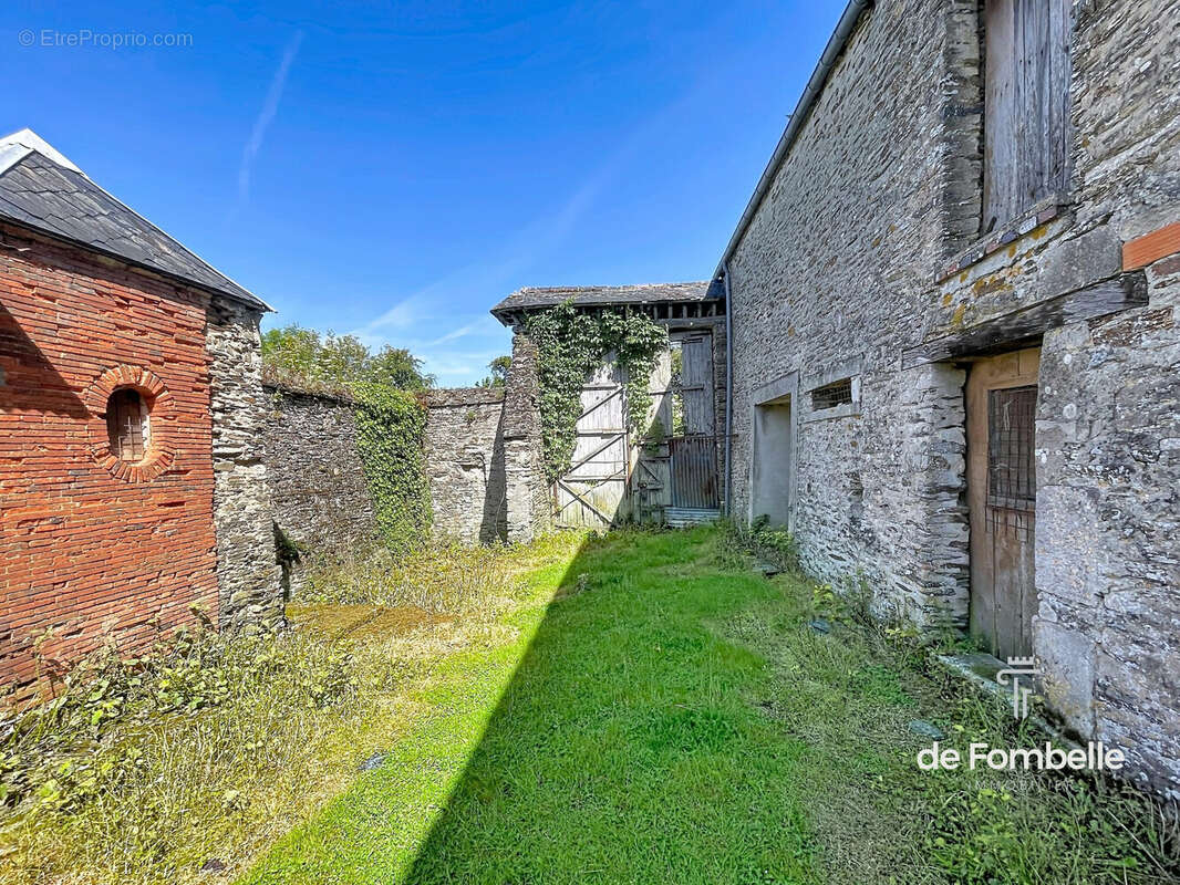 Autre à BALLEROY