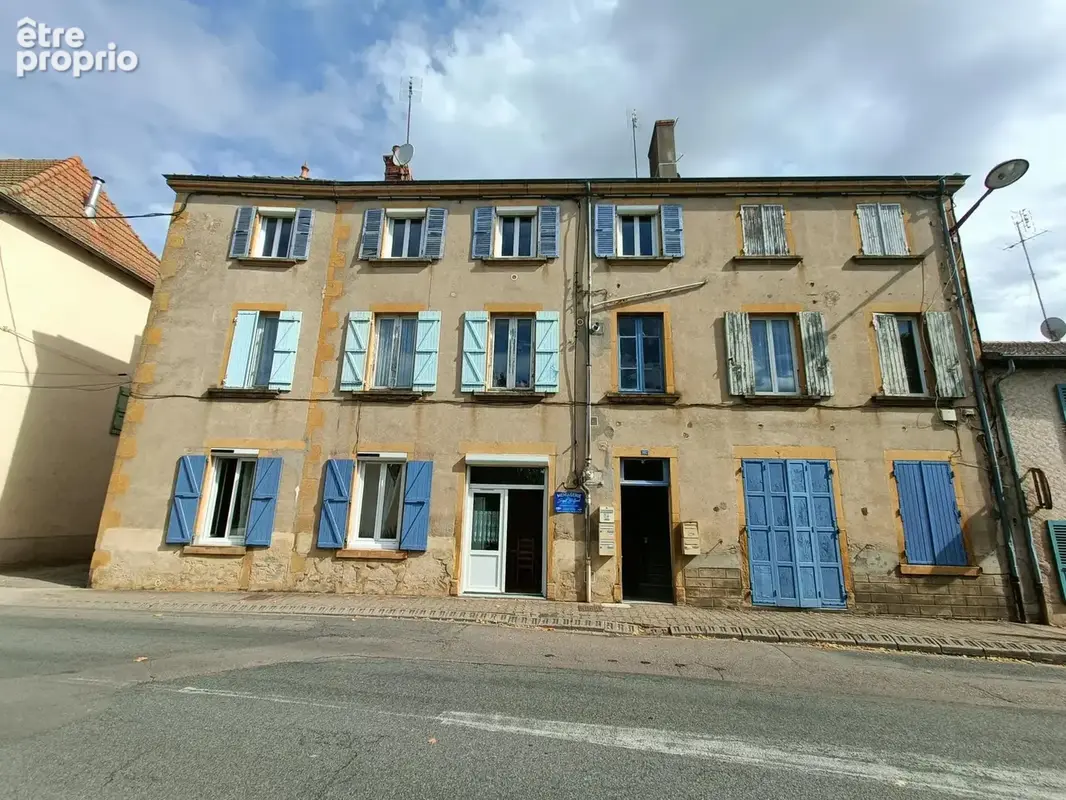 Photo 1 - Appartement à SAINT-DENIS-DE-CABANNE