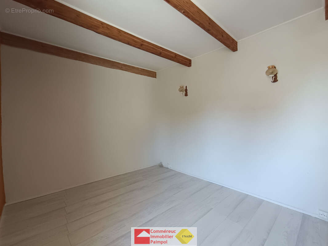 A vendre a paimpol, vieux bourg, maison a renover sur terrain 732 m2 - photo 11