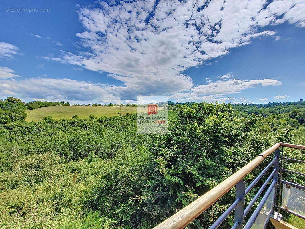 2 Maisons contemporaines. VUE. CALME. 5 Chambres, 4 salles d'eau. Jardin environ 1ha - photo 7