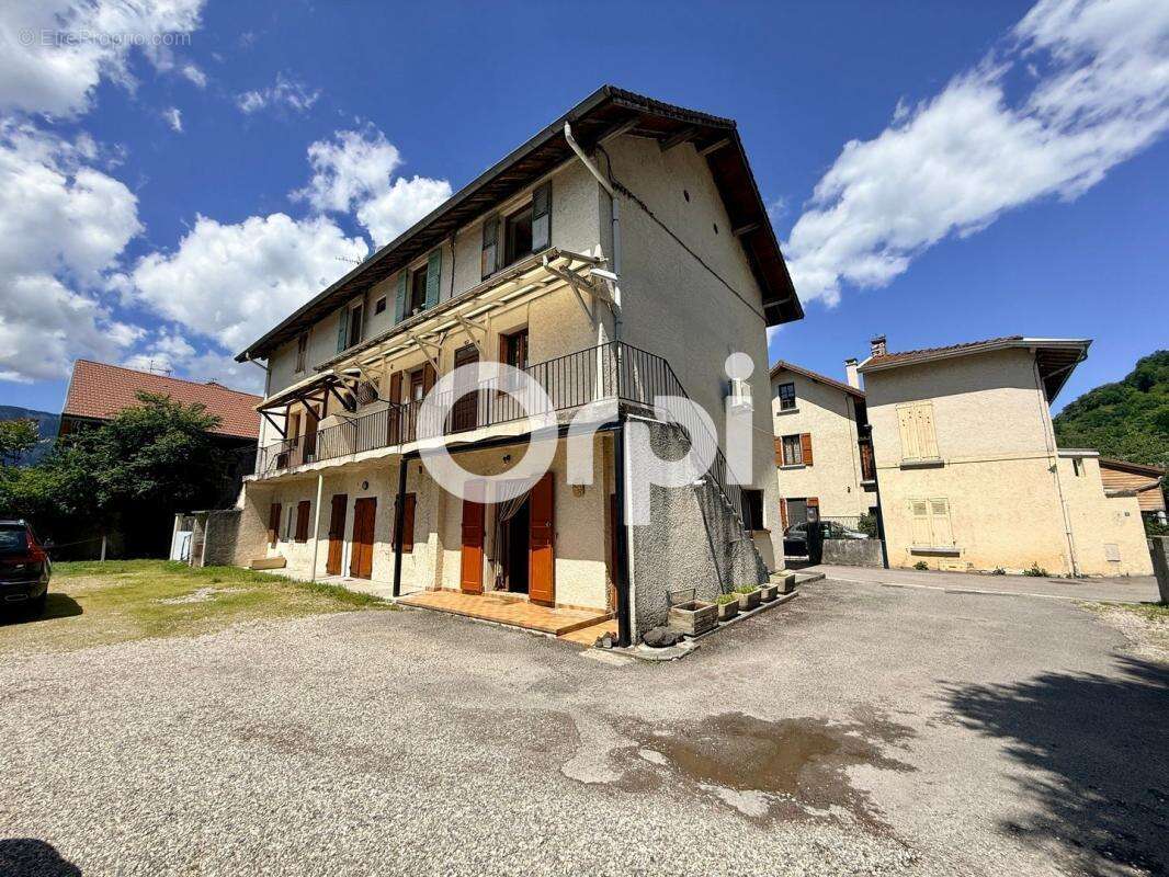 Appartement à VILLARD-BONNOT