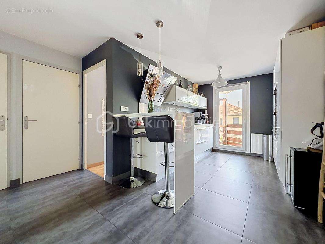Appartement à VARCES-ALLIERES-ET-RISSET