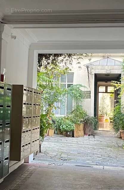 Appartement à PARIS-9E