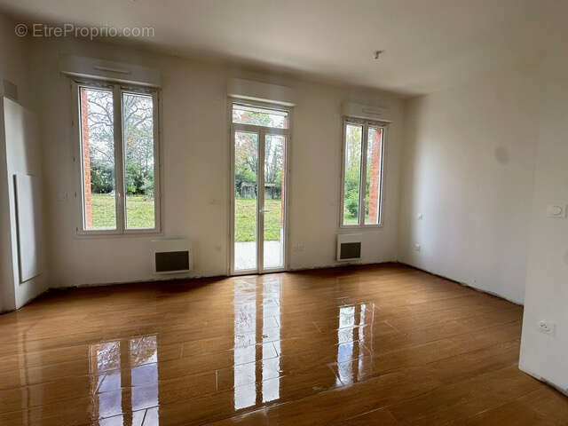 Appartement à DREMIL-LAFAGE