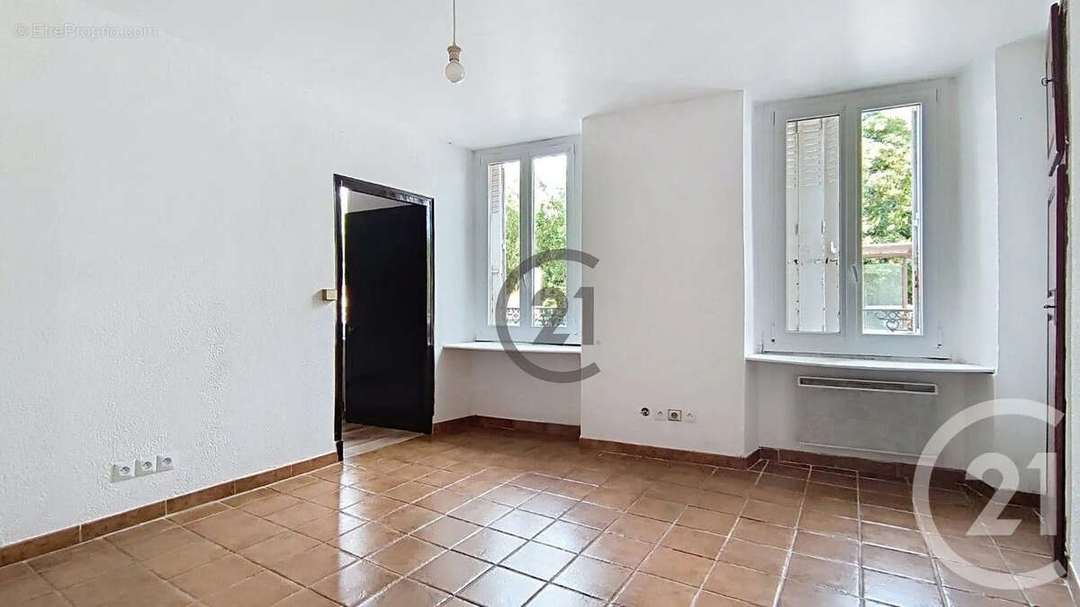 Appartement à BRIE-COMTE-ROBERT