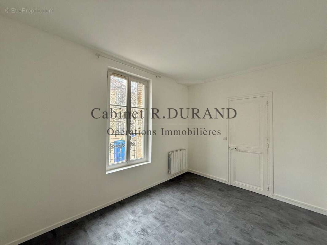 Appartement à LA GARENNE-COLOMBES