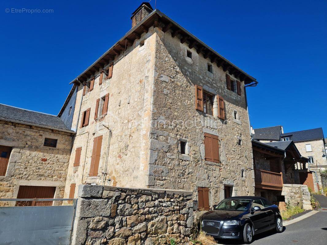 Maison à SAINT-ALBAN-SUR-LIMAGNOLE