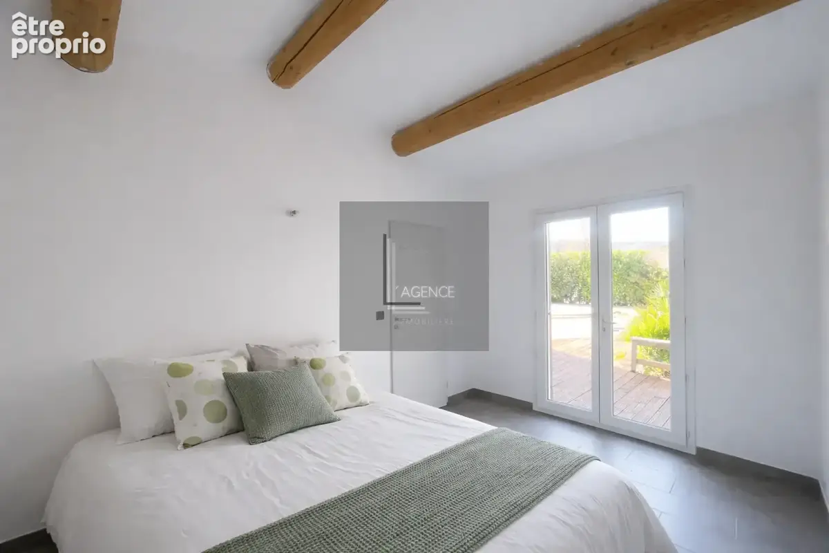 Maison R+1 T5/6 2013   900 m2 de terrain, piscine, suite parentale, garage   Trets - photo 10