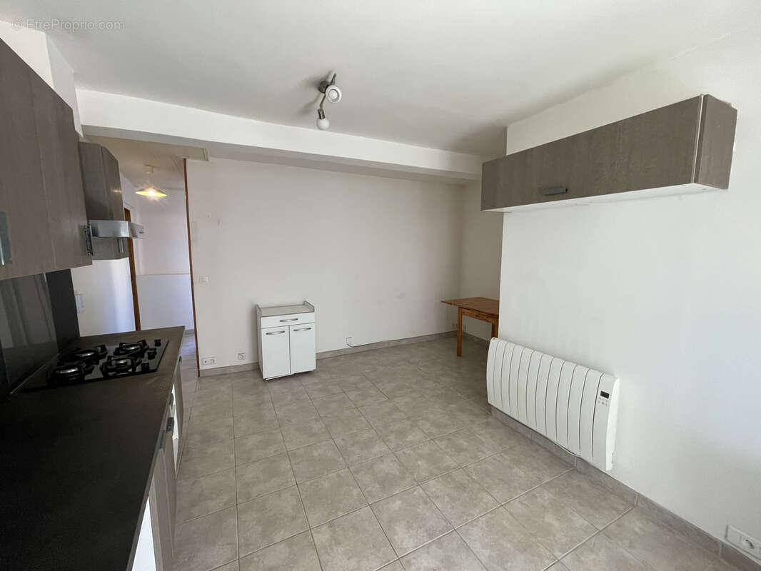 Appartement à LEUDEVILLE