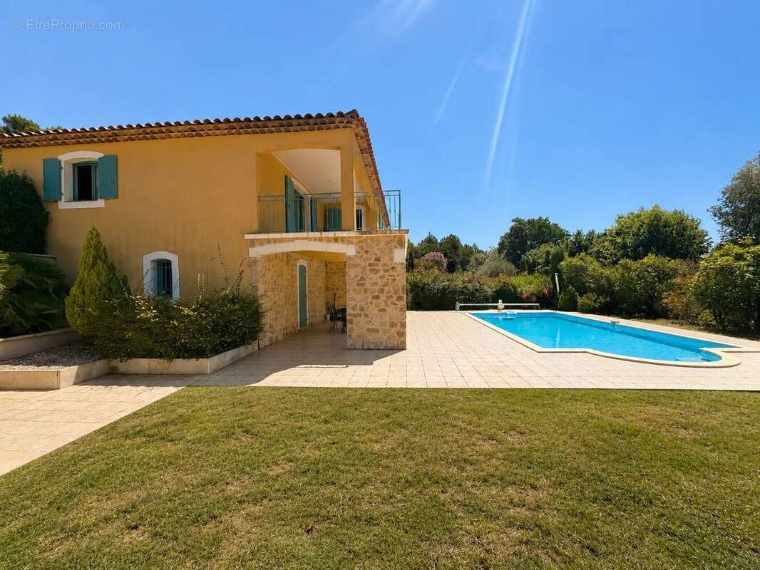 Villa en 2 logements 3 chambres au calme, secteur recherché - photo 6