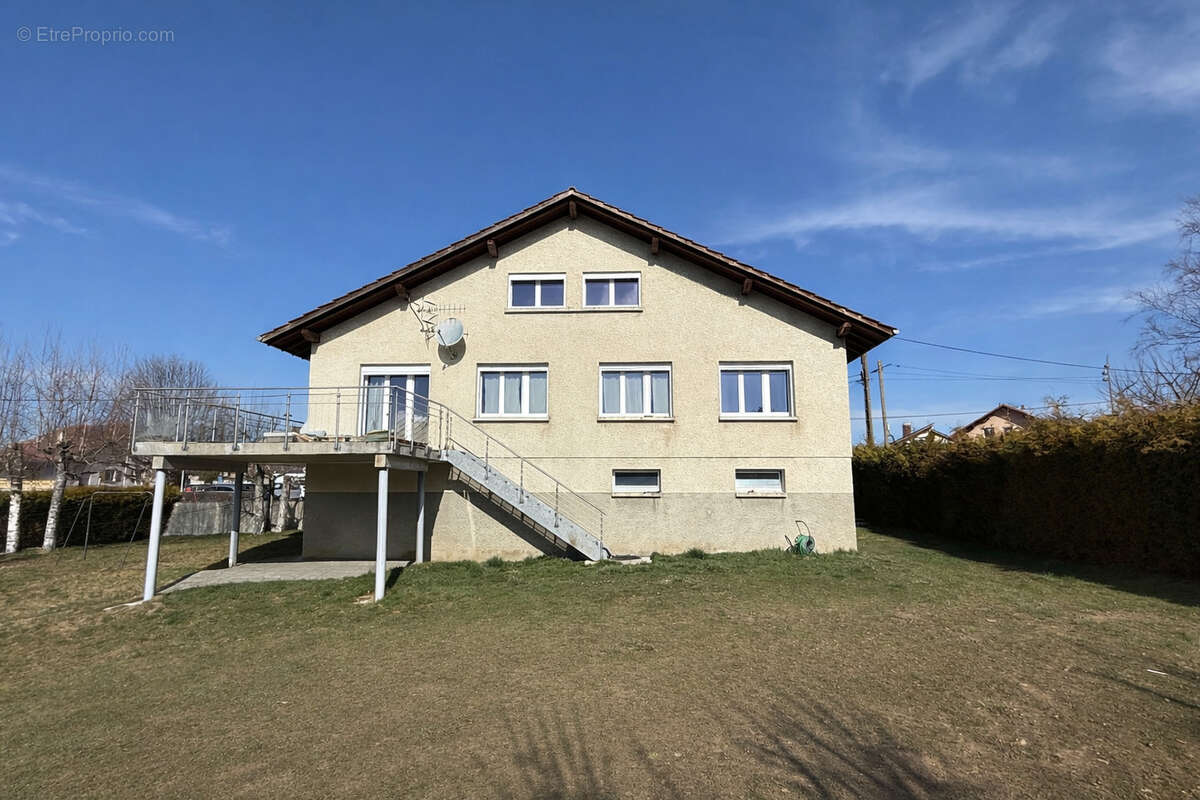Maison à CHARQUEMONT