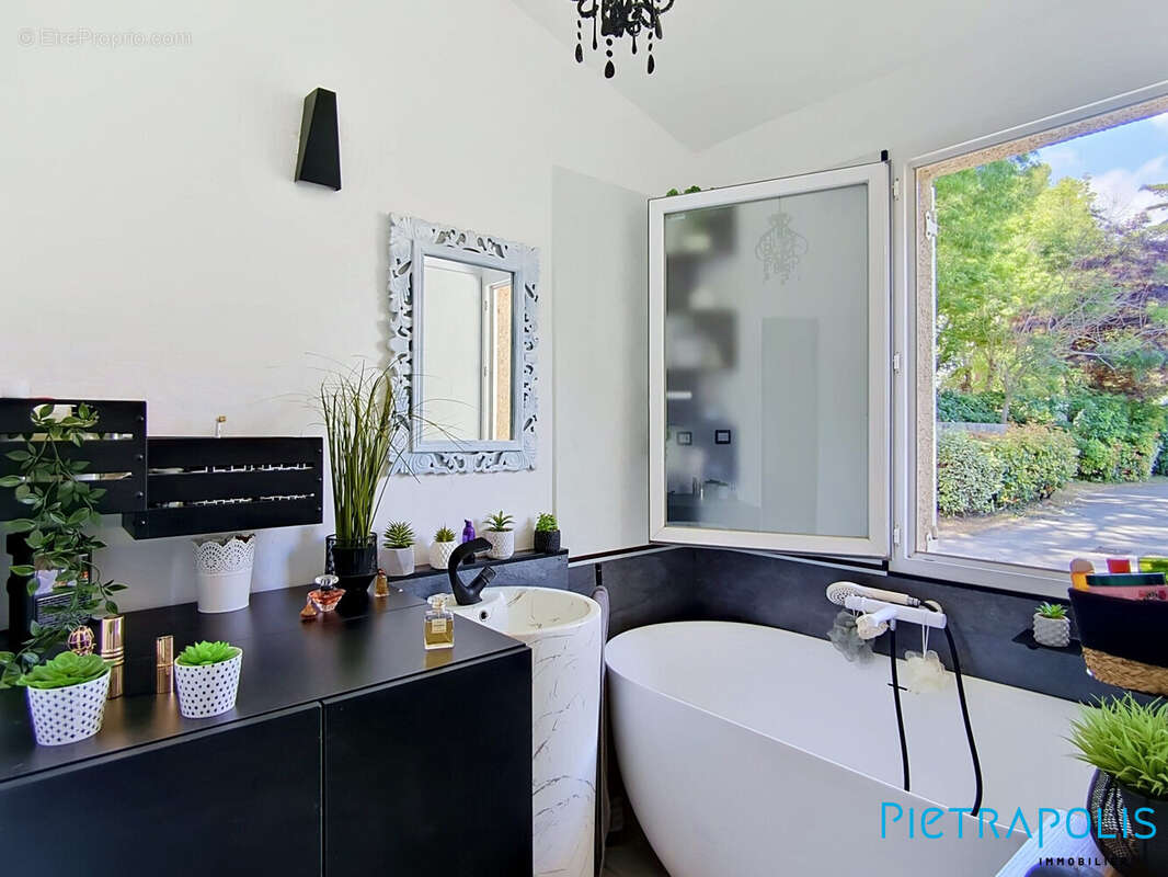 Maison 42 m² à Sete  - photo 5