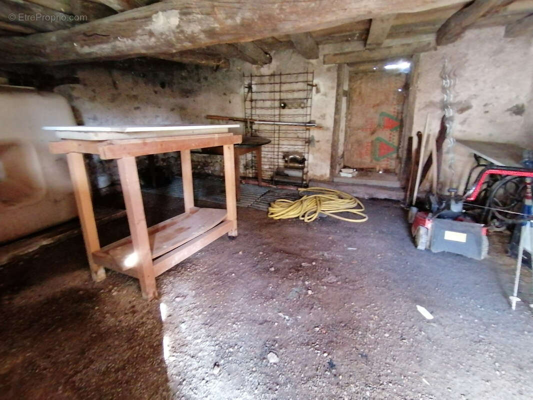 Ancien corps de ferme sur plus d'un hectare ! - photo 16