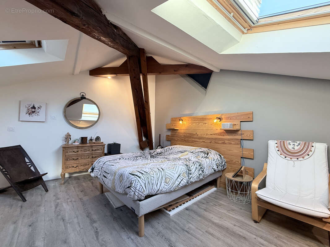 Appartement à VIZILLE