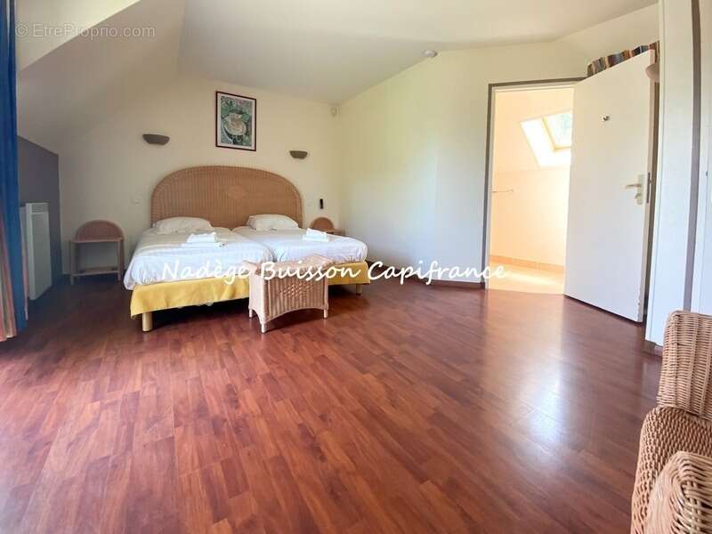 Appartement à COLLEVILLE-SUR-MER