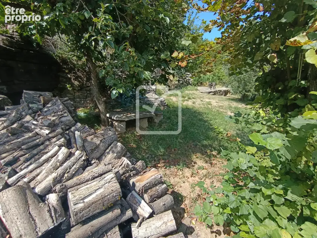 Maison ancienne de caractère au charme d'antan préservé sur terrain de 912 m2 - photo 25