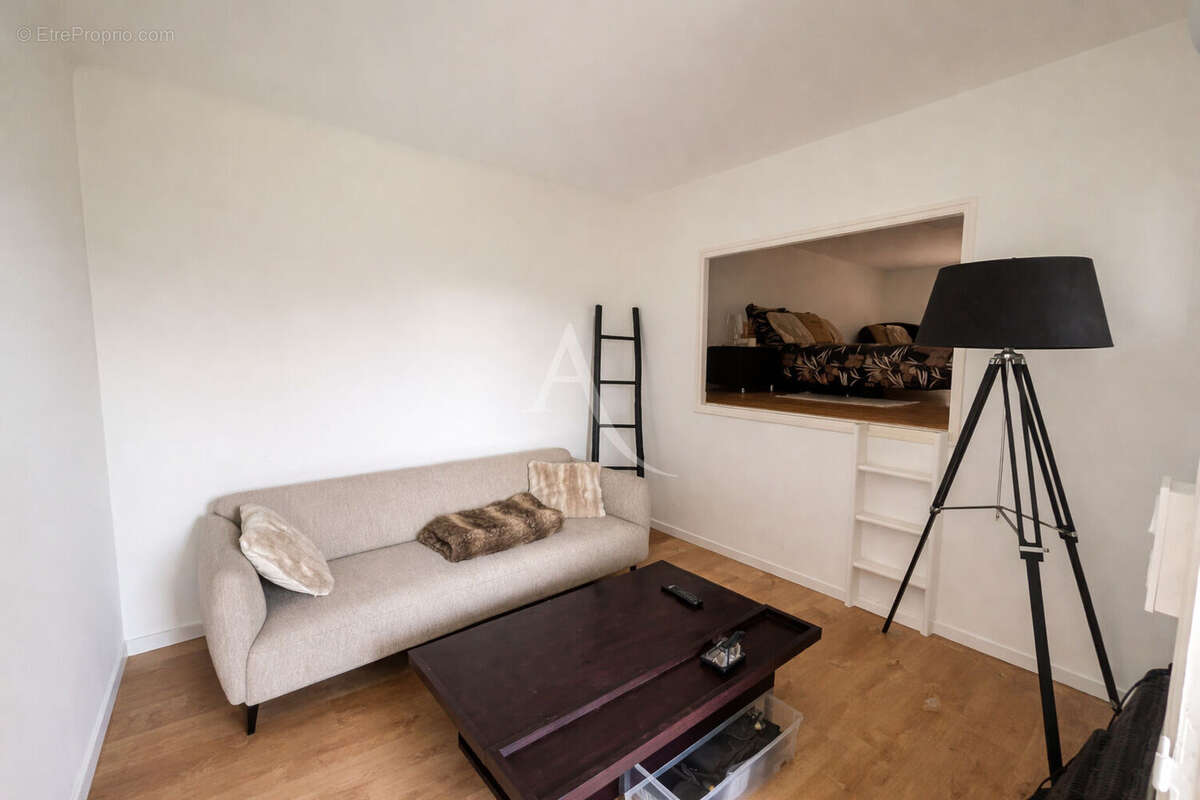 Maison à COLOMARS