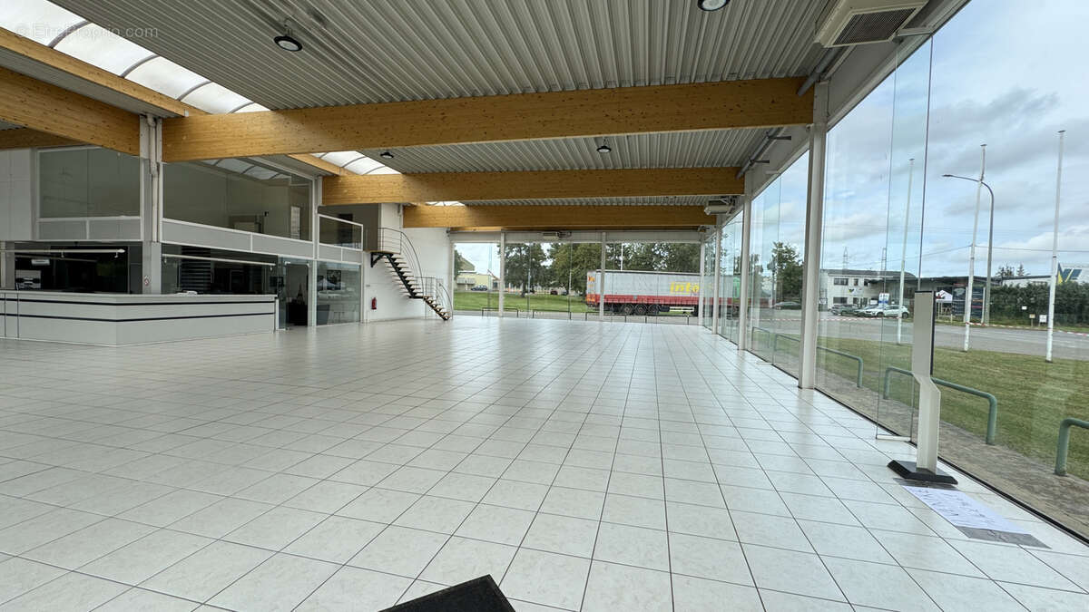 Commerce à SUNDHOUSE