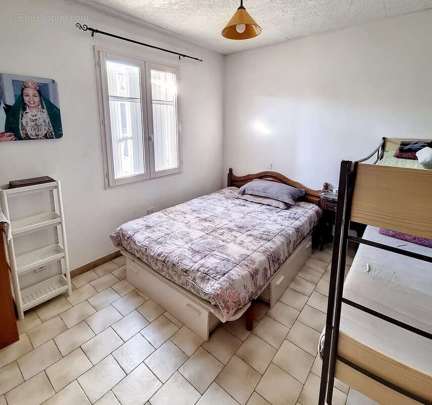 Maison à MORIERES-LES-AVIGNON