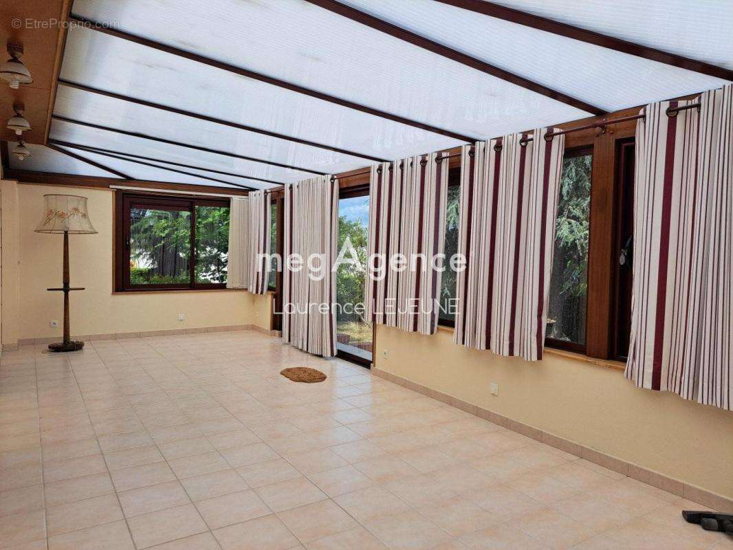 MAISON 128m² 4 ch. SOUS-SOL 80m² terrain 1538m² avec garage - photo 15