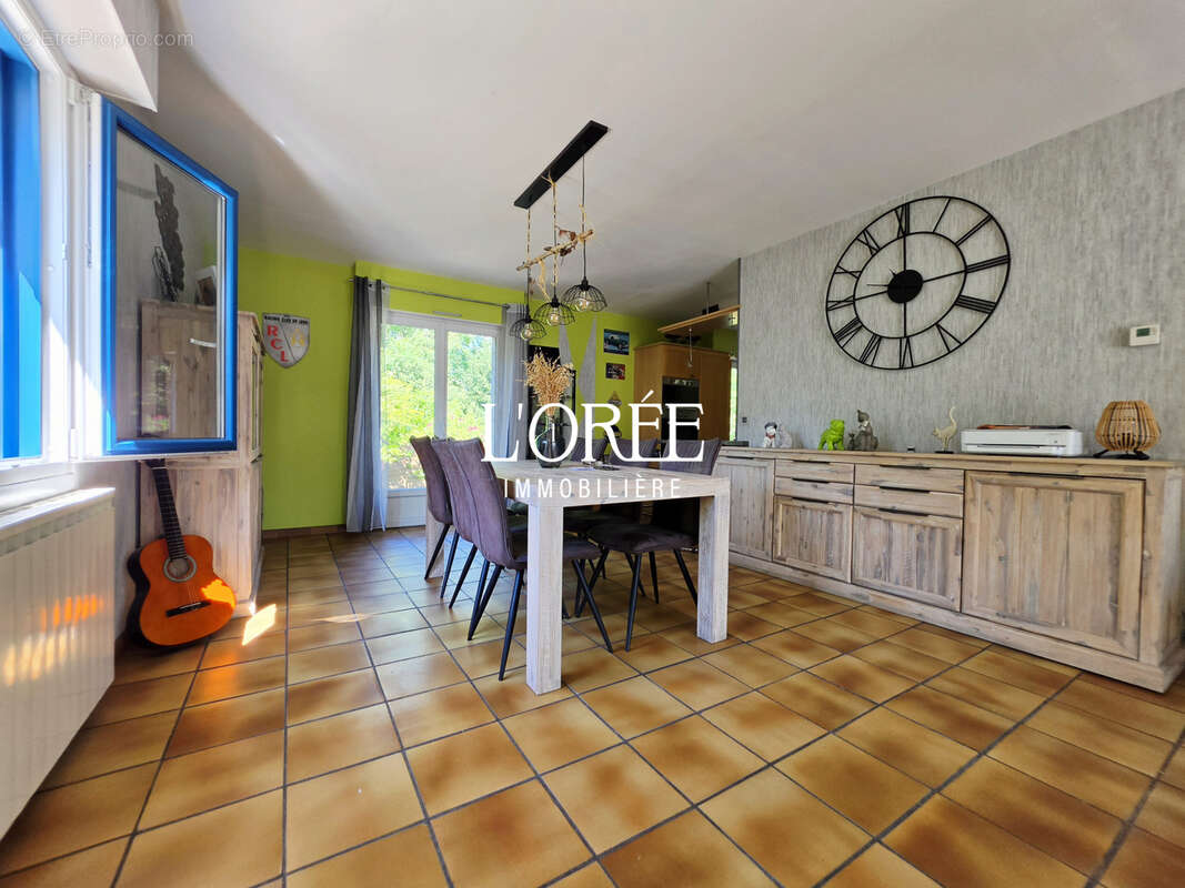 Plain pied individuel - 3 chambres - jardin - sous sol semi complet - photo 6
