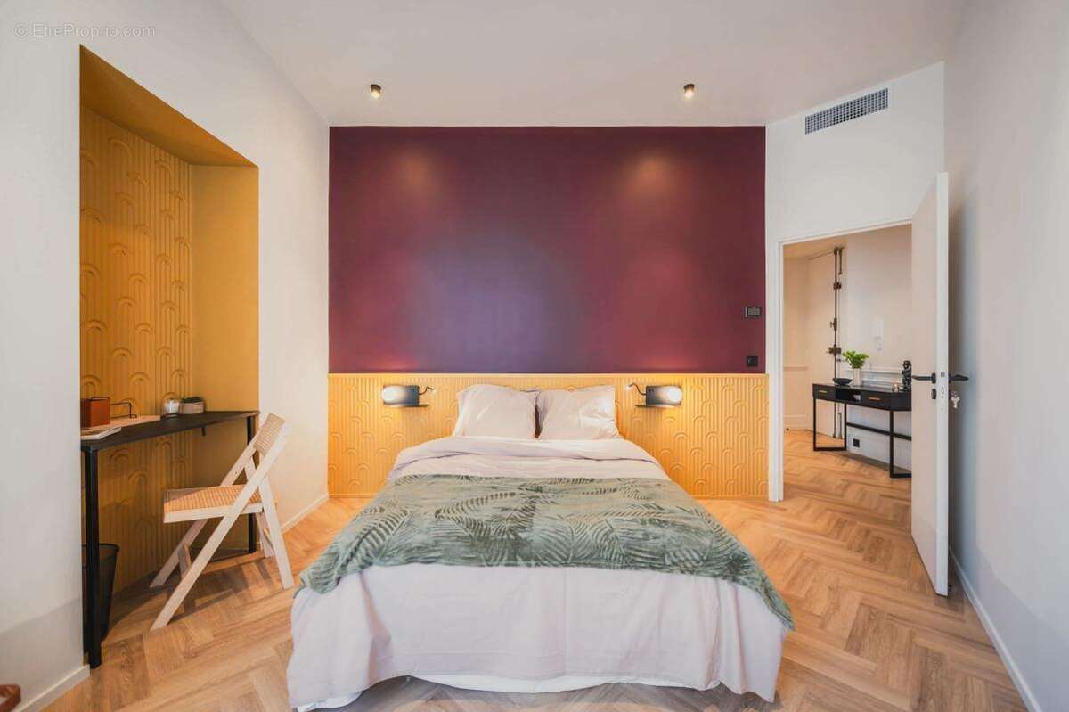Appartement 4 pièces – 98 m² (HC) – Balcon – Aperçu mer – Vendu entièrement meublé - photo 15