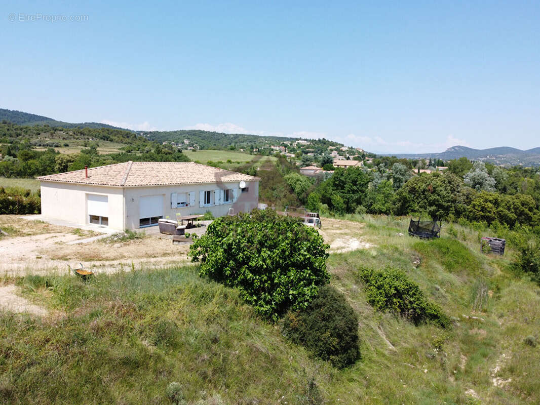 Villa de plain-pied - RT2012 - DPE A - photo 2