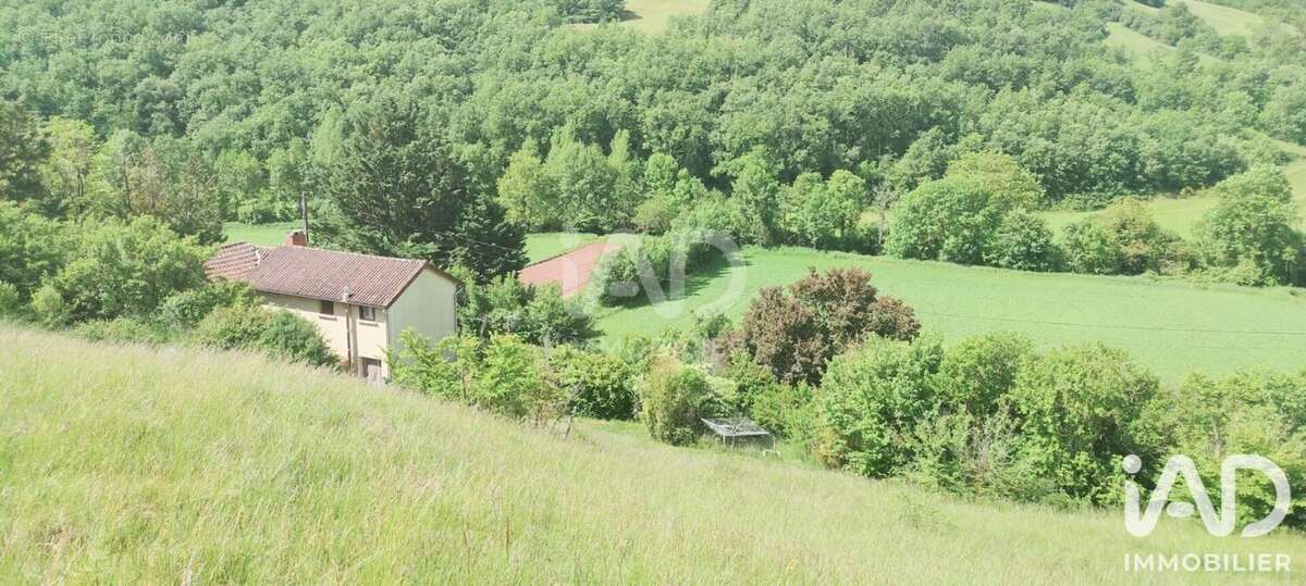 Maison 142 m² à Saint-Juery  - photo 7