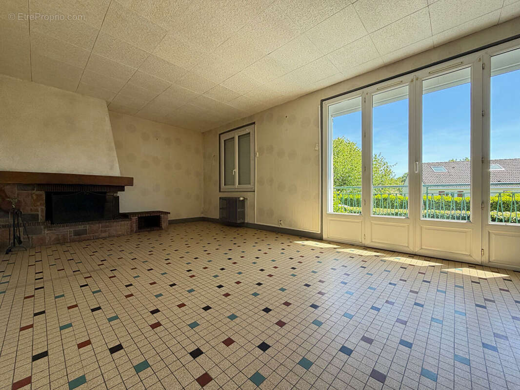 Maison à CIERREY