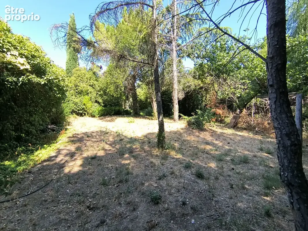 Terrain à bâtir de 833 m² à AIX-EN-PROVENCE (13) - photo 4