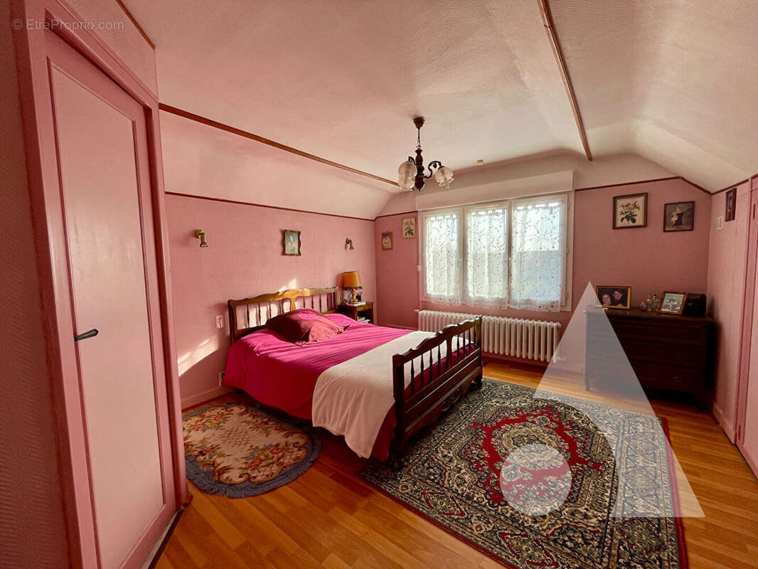 Maison à VILLETTE-SUR-AUBE