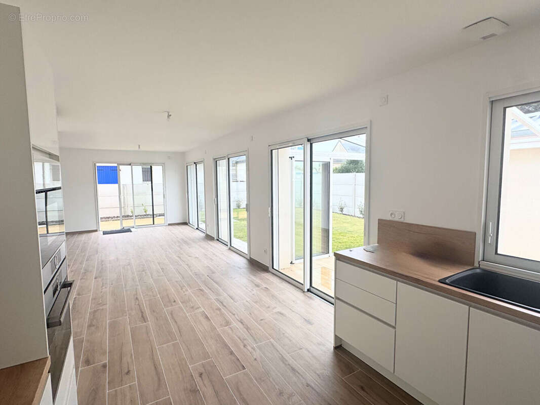 Maison à LE POULIGUEN