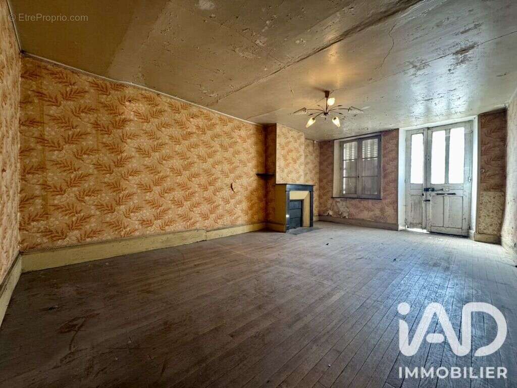 Maison 143 m² à Vouziers  - photo 2