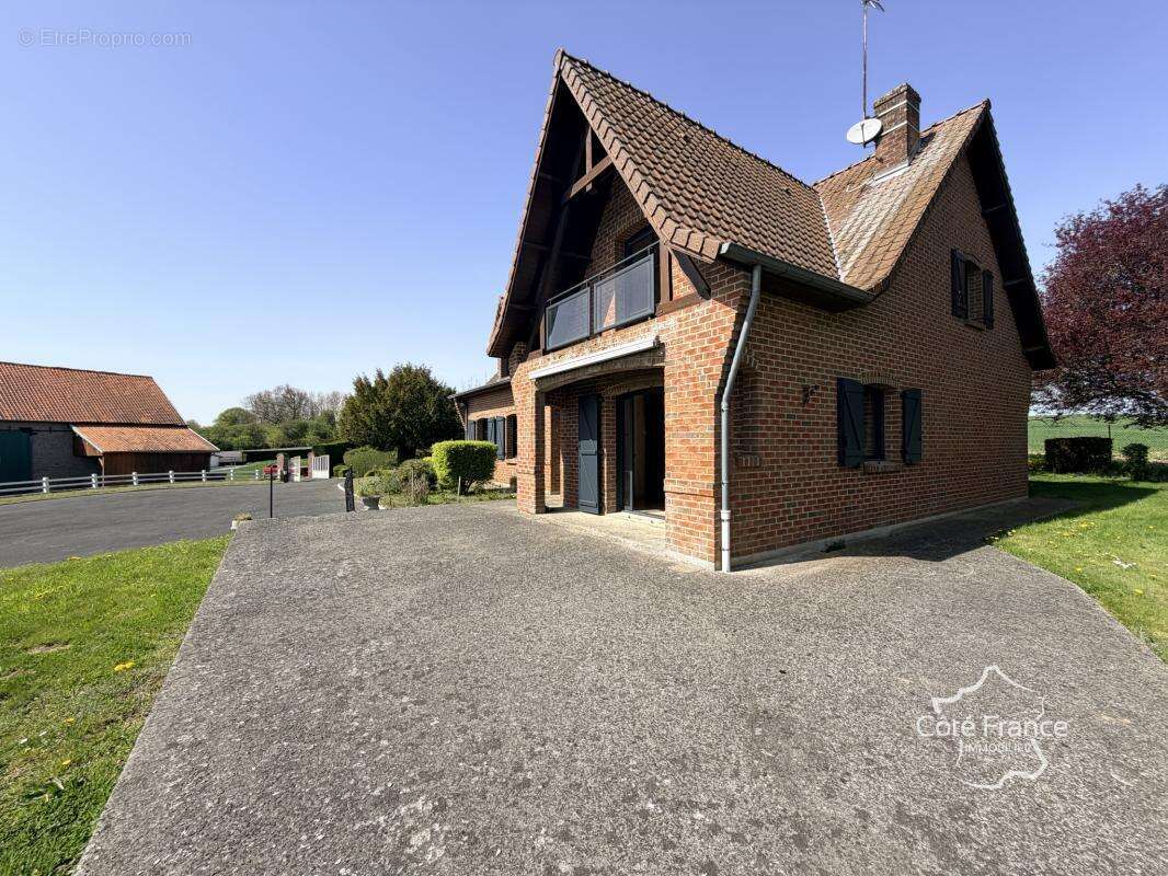 Maison à GRAND-VERLY