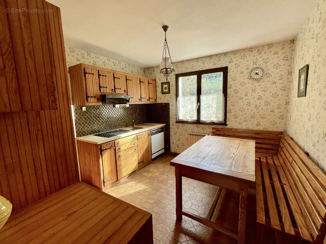 Maison à LE MONASTERE