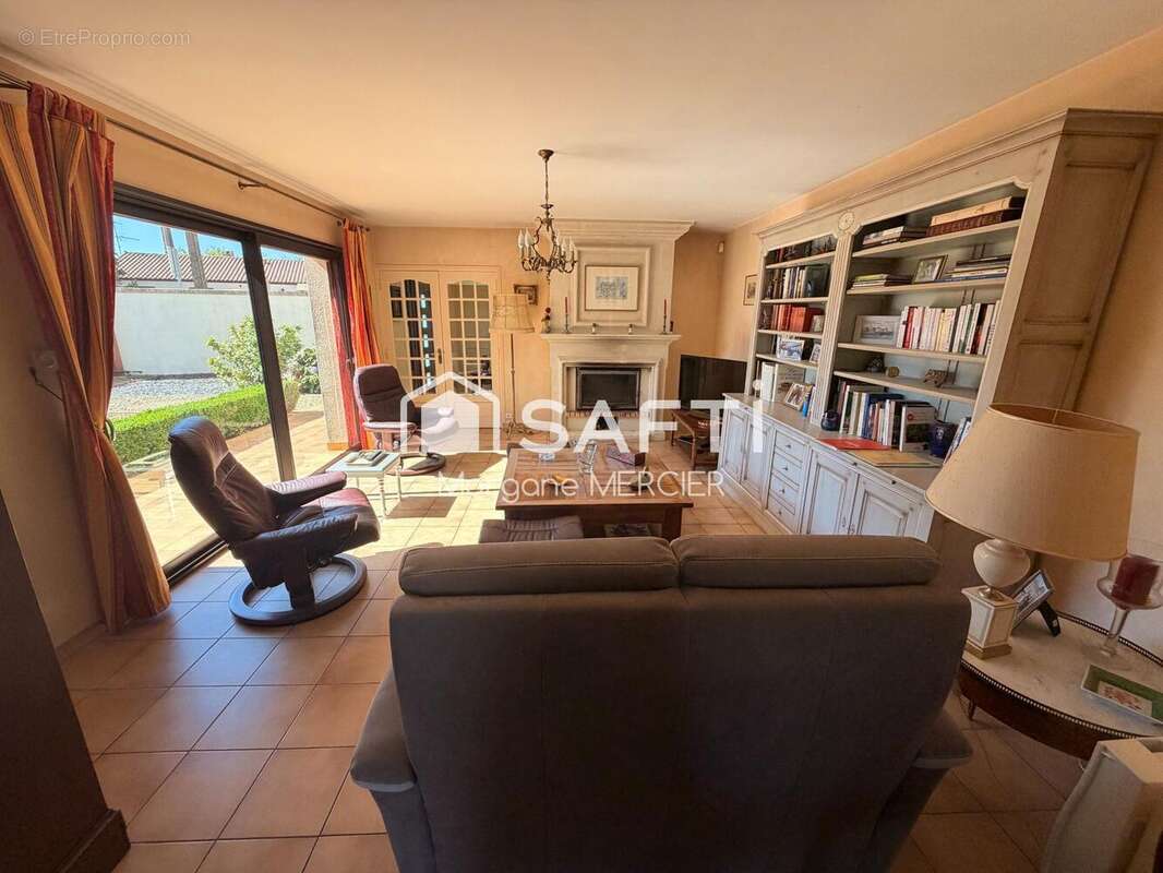 Maison 147 m² à Thouars  - photo 4