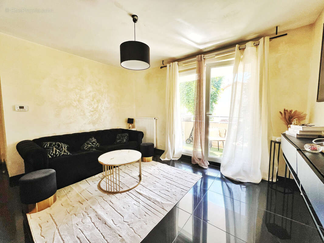 Appartement à SAINT-PRIEST