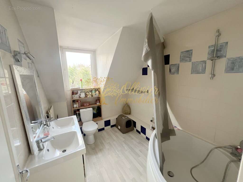 Maison à PONTAULT-COMBAULT