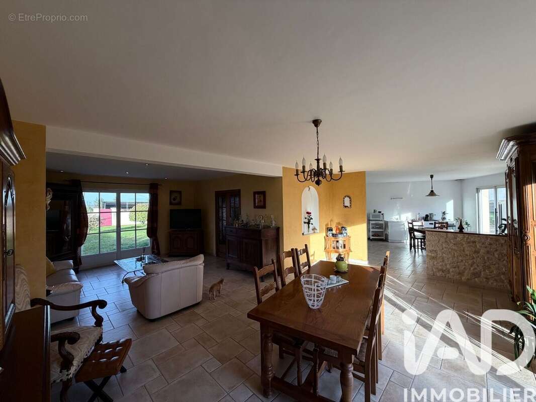 Photo 9 - Maison à VERGIGNY