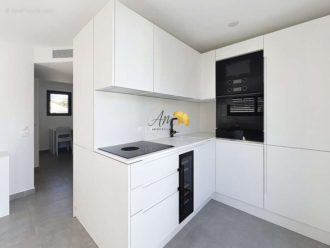 Appartement à VALLAURIS