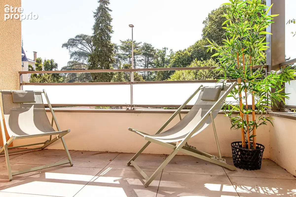 T3 récent 65,79 m² + balcon + garage - Irigny - photo 3