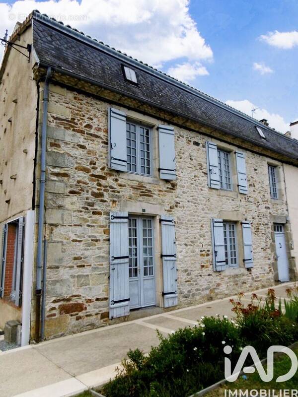 Photo 1 - Maison à BUSSIERE-POITEVINE