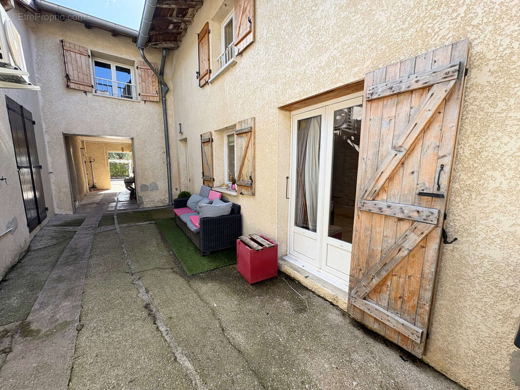 Appartement à VILLARS-LES-DOMBES