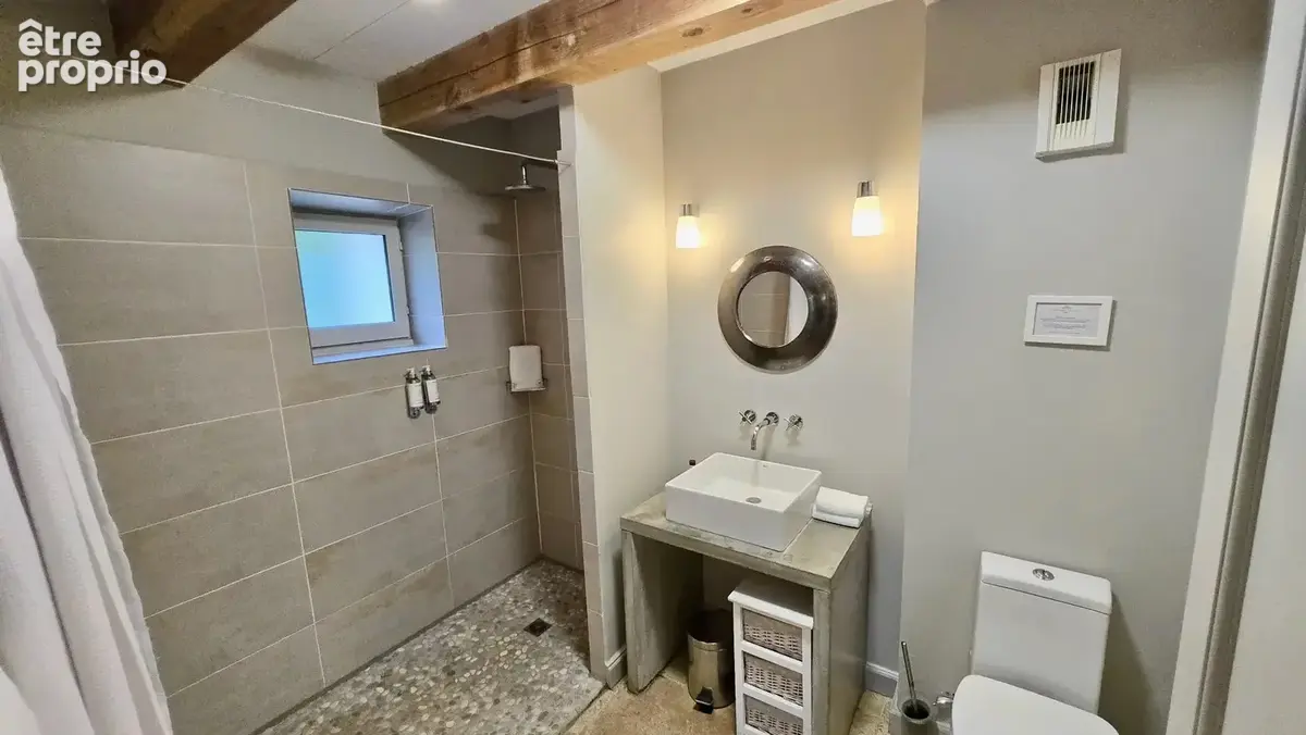 Propriété de 3 chambres et 3 salles de bain sur un domaine viticole de luxe avec piscine commune, court de tennis, restaurant et - photo 14